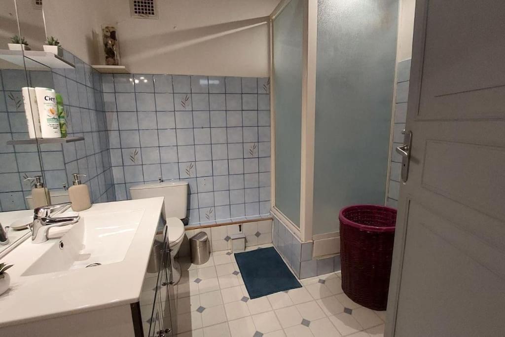 Appartement Spacieux Et Agreable Marselha Exterior foto